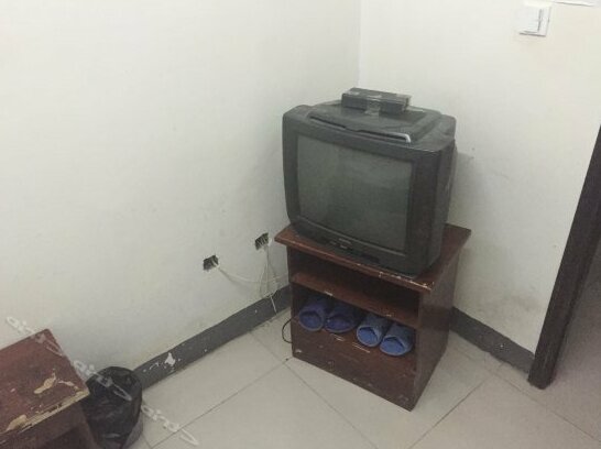 Dongnuan Xiaoju Hostel - Photo2