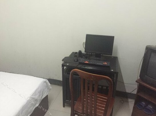 Dongnuan Xiaoju Hostel - Photo5