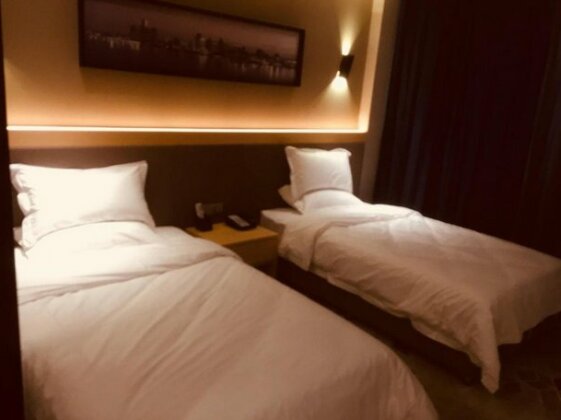 Luck Hotel Harbin - Photo3