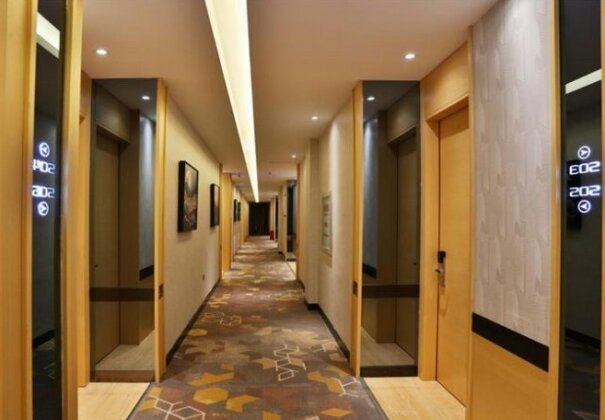 Luck Hotel Harbin - Photo5