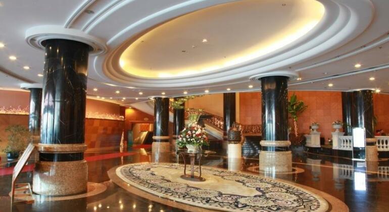 New Gloria Plaza Garden Hotel Harbin - Photo5