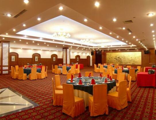 Shirle Swan Hotel - Photo2