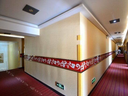 Taihua Fashion Hotel - Photo2