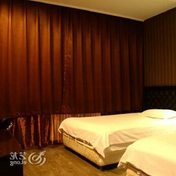 Zhuoyue Express Hotel Harbin Shizi Street - Photo5