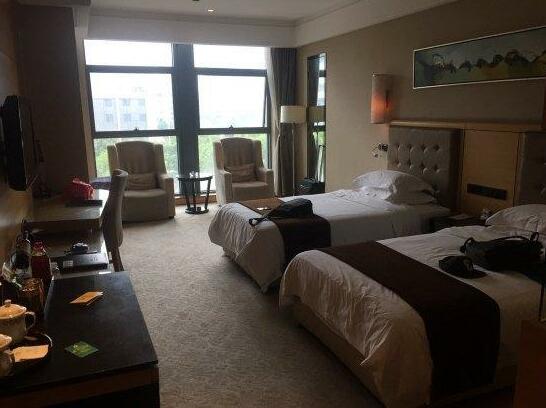 Huadu CEO Business Hotel - Photo5