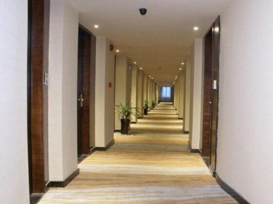 Yilin International Hotel - Photo4