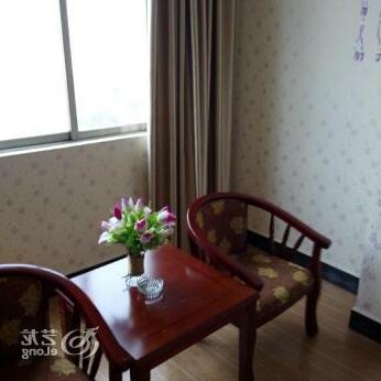 Danxia Holiday Hotel - Photo4