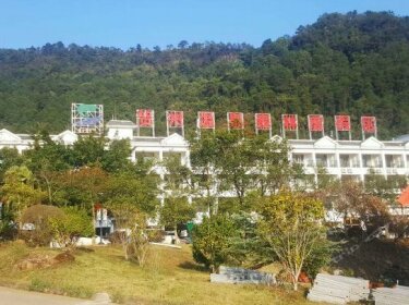 Wenquan Lvyou Holiday Hotel