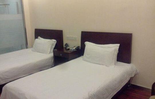 GreenTree Inn JiangSu HuaiAn LianShui Bus Station ZhanQian Square Express Hotel - Photo2