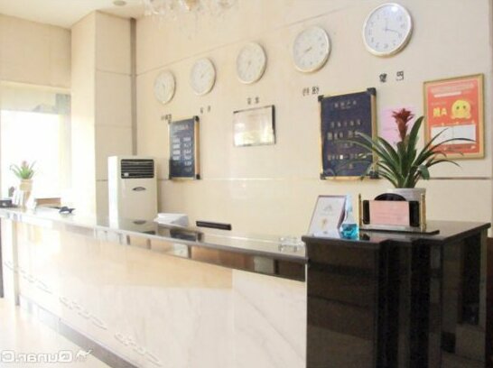 Romantic Hotel - Photo4