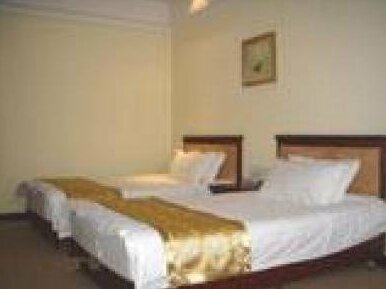 Romantic Hotel - Photo5