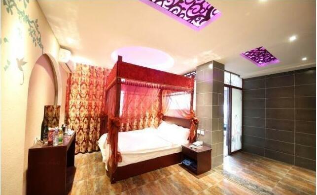 Waltz Hotel - Photo5