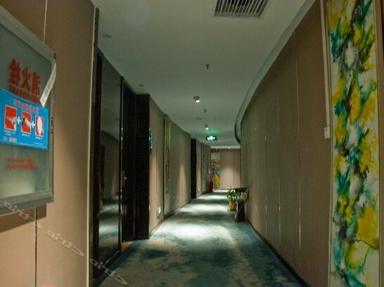 San Jiang International Hotel - Photo4
