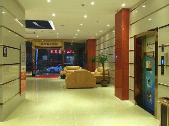 7 Days Inn Huizhou Longxi Town Branch - Photo2