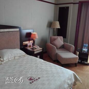 Longchao Hotel - Photo4