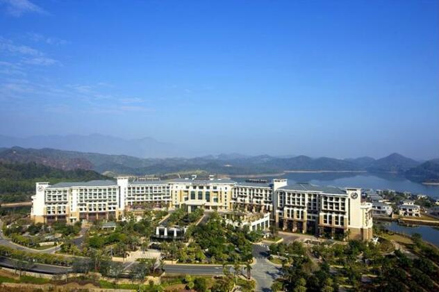 Sheraton Bailuhu Resort Huizhou - Photo2