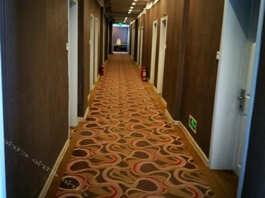 Hulun Holiday Hotel - Photo3