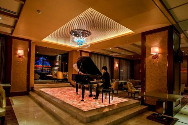Spring Theme Hotel - Photo4