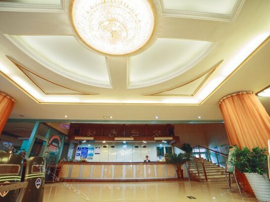 Huadong Hotel Ili - Photo2