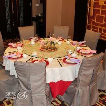 Longxin Hotel Yili - Photo4