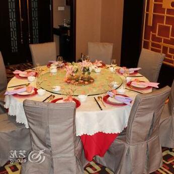 Longxin Hotel Yili - Photo4