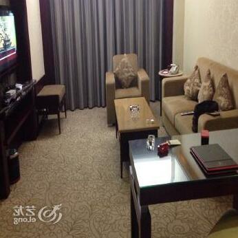 Sanbu Holiday Hotel - Photo3