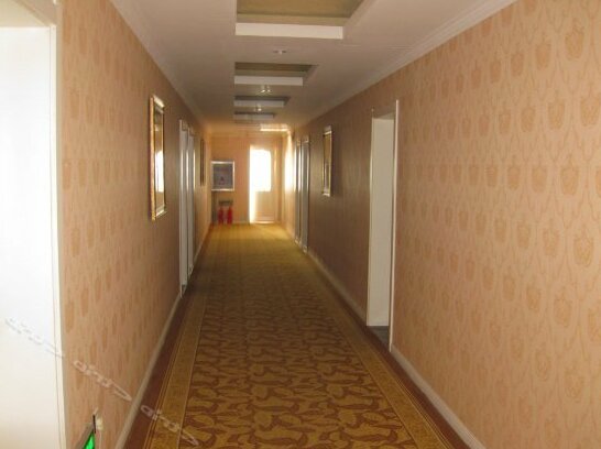 JinXiuYunTai Hot Springs Resort - Photo4