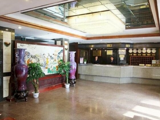 Yu Lun Hotel - Photo2