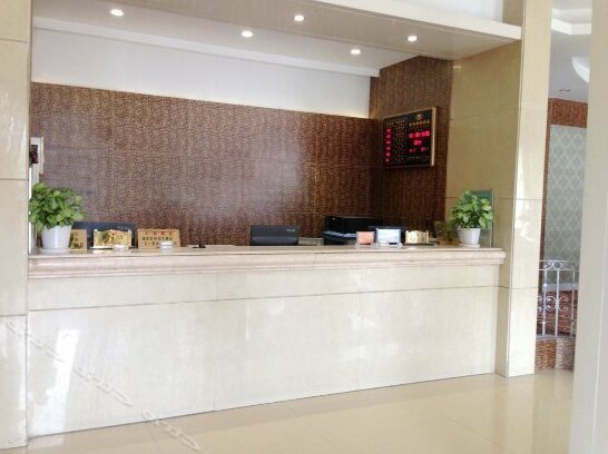 Green City Hotel - Photo4