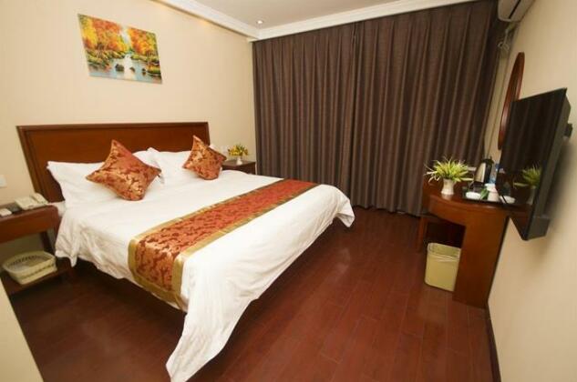 GreenTree Inn Zhejiang Jiaxing Tongxiang Tudian Express Hotel - Photo4