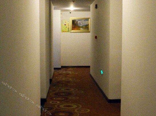 Jing Yi Business Hotel - Photo3