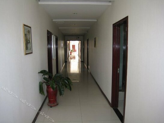Yijia Express Business Hotel - Photo4