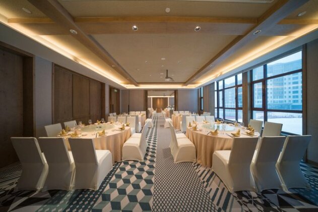 Holiday Inn Jilin Beidahu - Photo5
