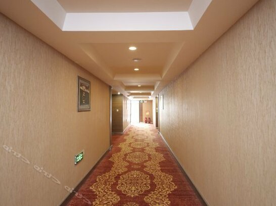 Longxing Hotel Jilin - Photo4