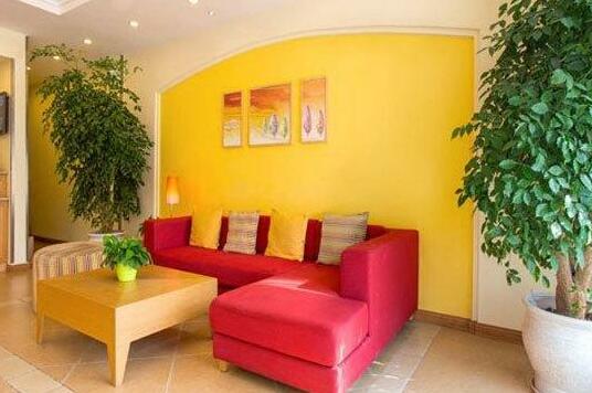 Home Inn Ji'nan Pingyin Cuiping Street - Photo4