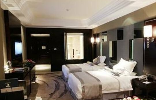 Huancheng Caston Hotel - Photo4