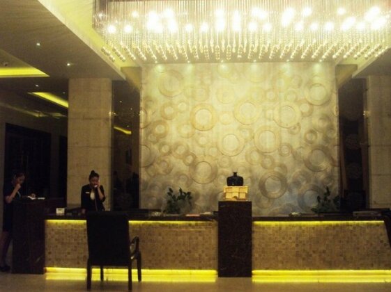 Jincheng Imperial Crown Hotel - Photo2