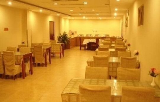 GreenTree Inn Jining Wenshang Baoxiang Temple Express Hotel - Photo2