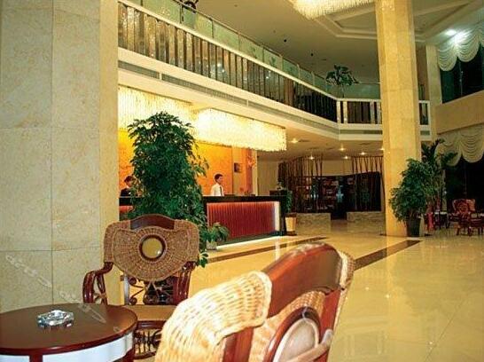 Jining Seven Star Holiday Inn - Photo2