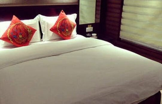 Phoenix Xiyuan Hotel - Photo2