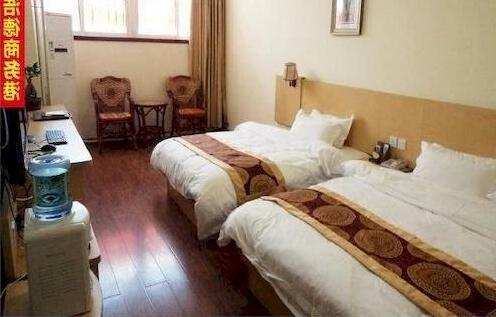 Qufu Shuanglong Business Hotel - Photo4