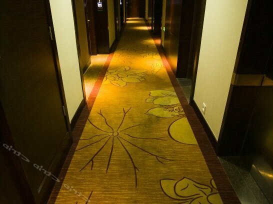 Sunny World Hotel - Photo4