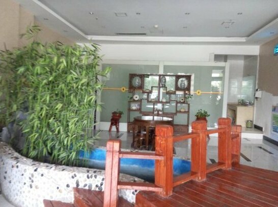 Super 8 Ji'ning Rencheng Avenue - Photo2