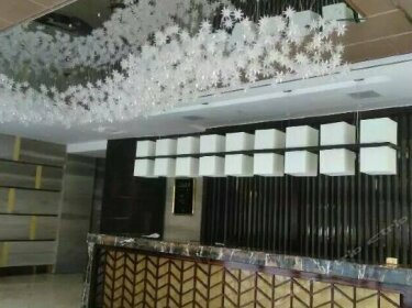 Dongyue Crowne Holiday Hotel