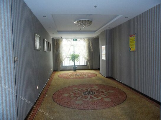 Jinhong Tai Business Hotel - Photo3