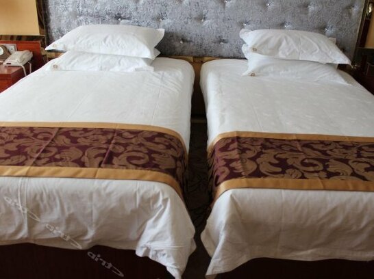 Long Lake International Hotel - Photo5