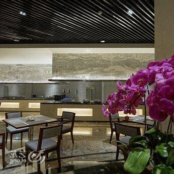 Oriental Jianguo Hotel - Photo2