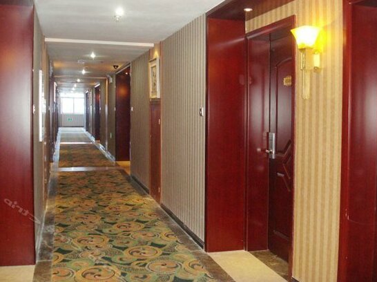 Chun Yue Hotel Kunming - Photo2