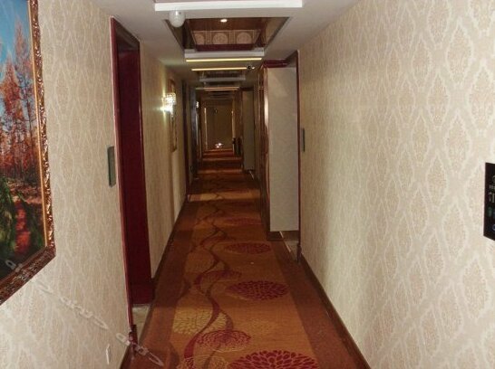 Diangong Hot Spring Hotel - Photo2