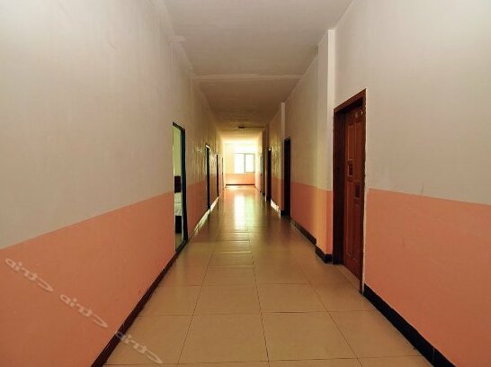 Hongcheng Hostel Kunming - Photo4